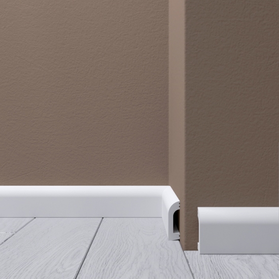 Напольный плинтус из полистирола Де-Багет H12 40/12