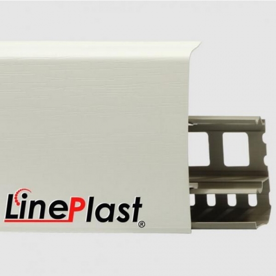 Напольный плинтус ПВХ LinePlast Белый с тиснением LS001